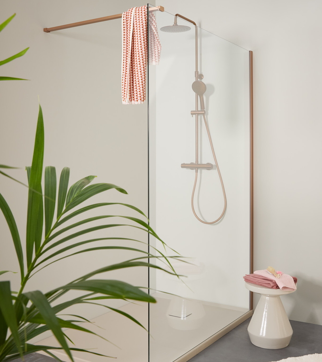 Hoe pas je een inloopdouche in kleine badkamer?