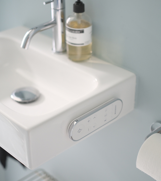 detail douchetoilet afstandsbediening