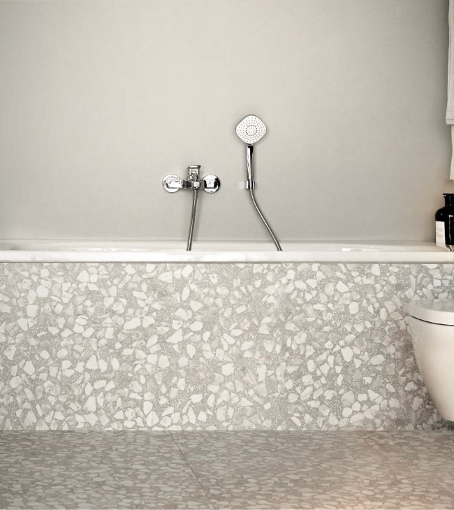 Baden in licht in een kleine badkamer